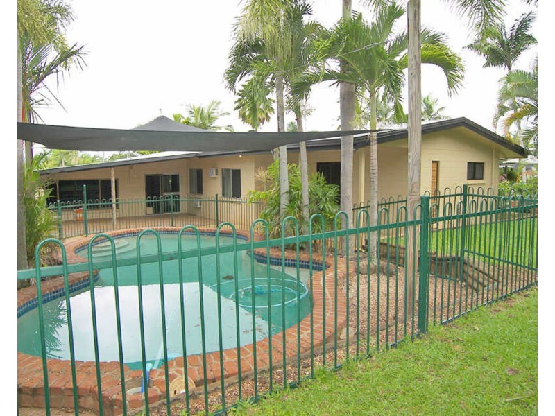 38 Peridot Street, Bayview Heights QLD 4868