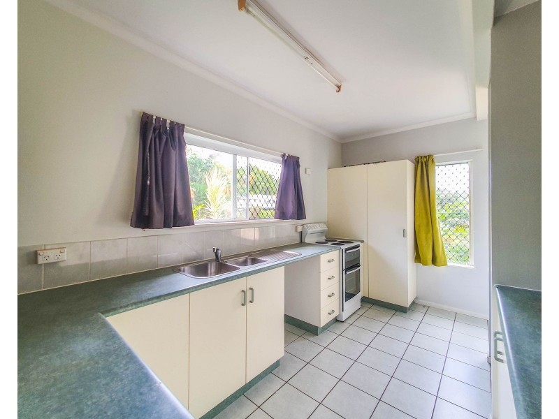 2/8 Delta View Close, Freshwater QLD 4870