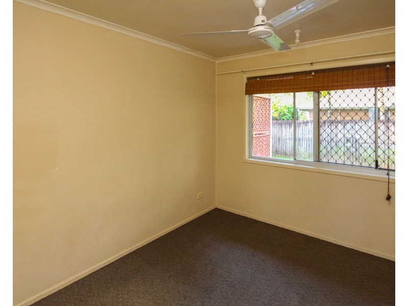 5 Marchant Street, Manoora QLD 4870