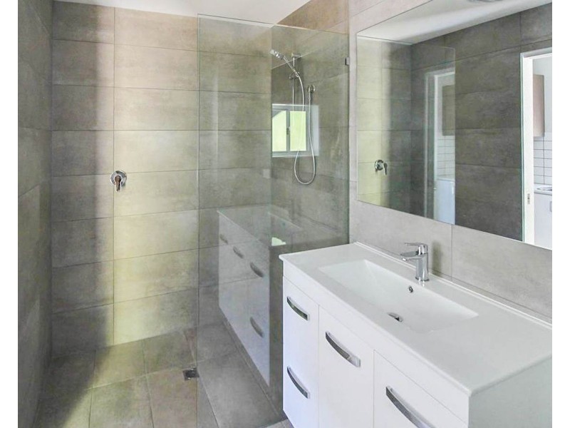 1/281 Severin Street, Parramatta Park QLD 4870