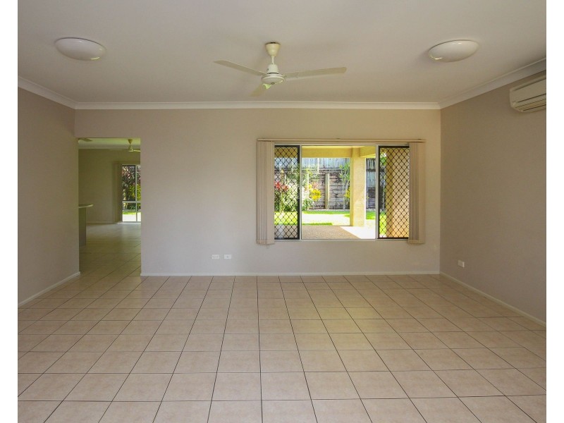30 Fitzmaurice Drive, Bentley Park QLD 4869