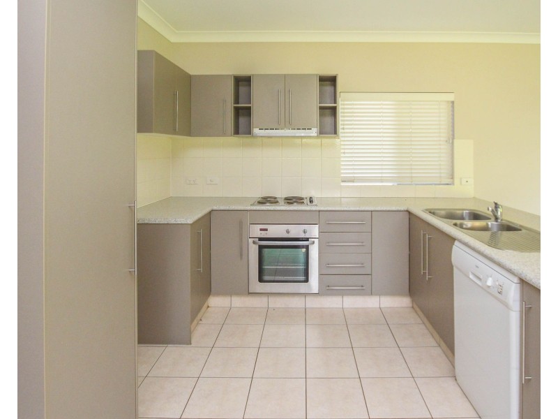 30 Fitzmaurice Drive, Bentley Park QLD 4869