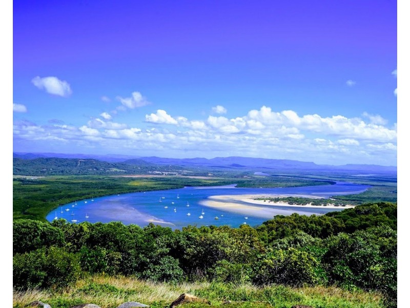 17 Webber Esplanade, Cooktown QLD 4895