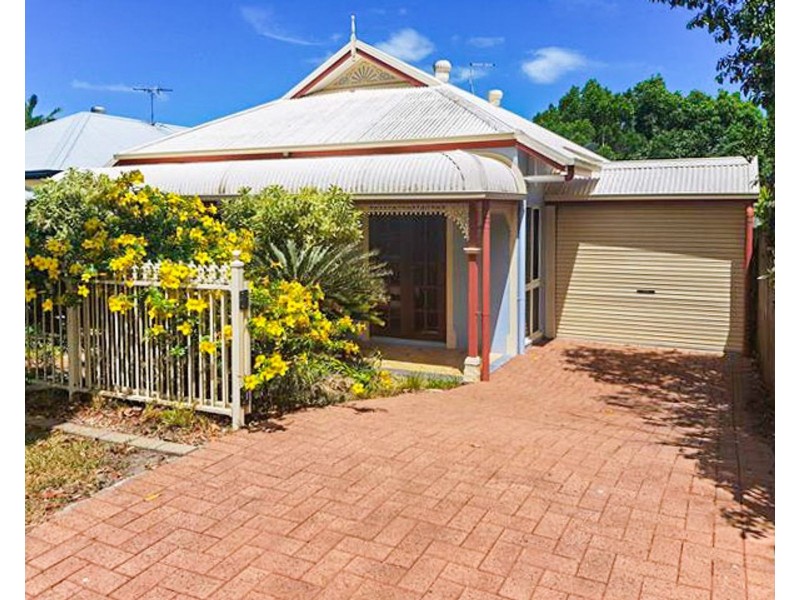 6 Melville Close, Mount Sheridan QLD 4868