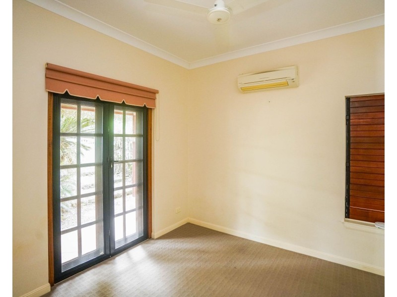 6 Melville Close, Mount Sheridan QLD 4868