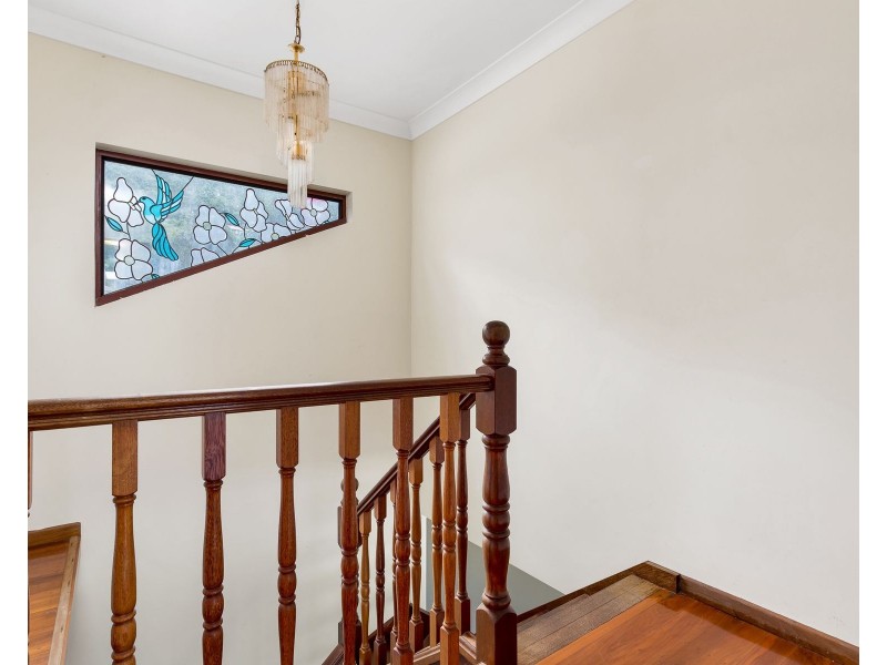 2 Rockton Place, Mooroobool QLD 4870