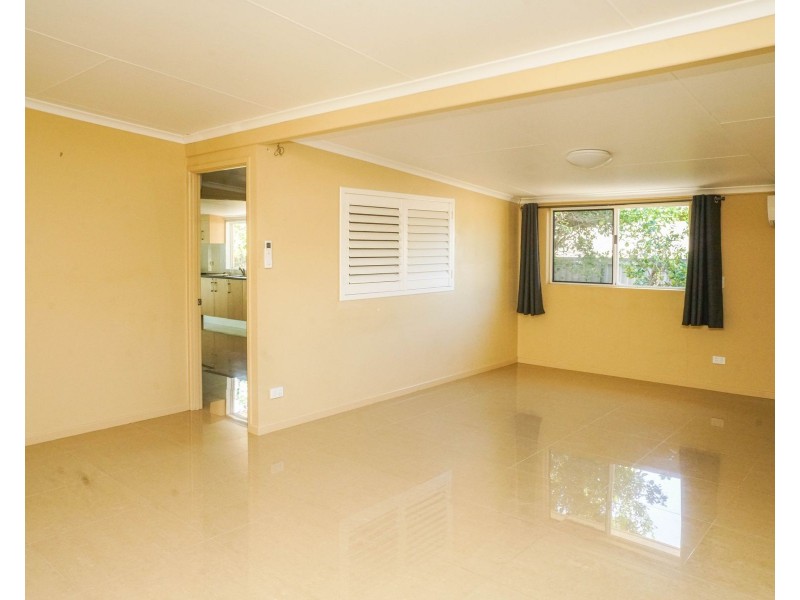 14 Harrison Close, Kanimbla QLD 4870