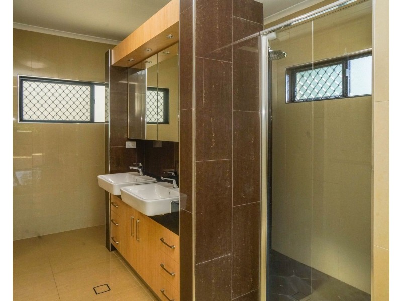 14 Harrison Close, Kanimbla QLD 4870