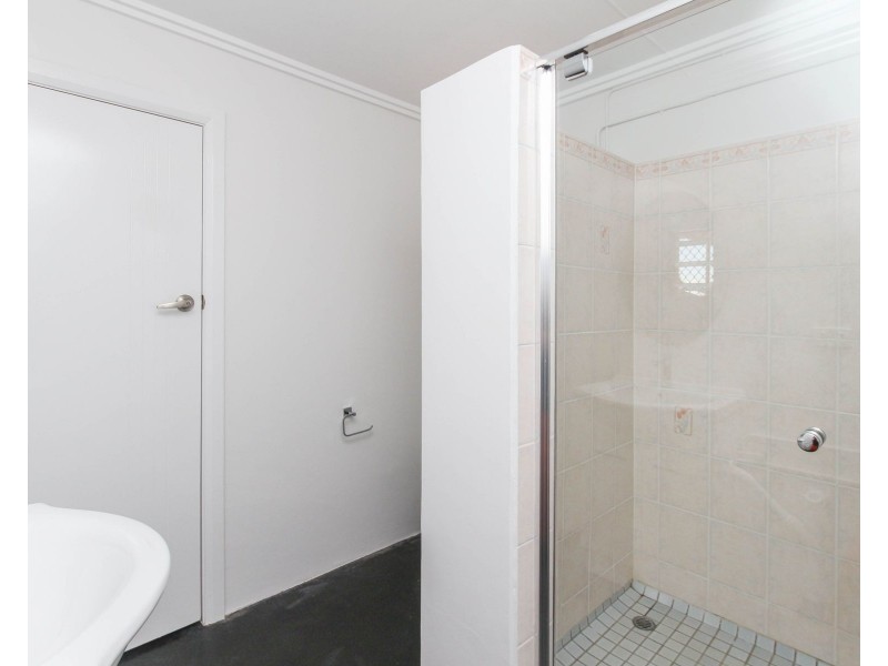 7/221 Aumuller Street, Westcourt QLD 4870