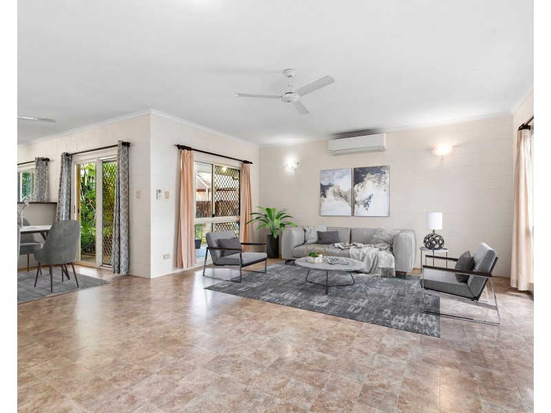 14 Meander Close, Brinsmead QLD 4870