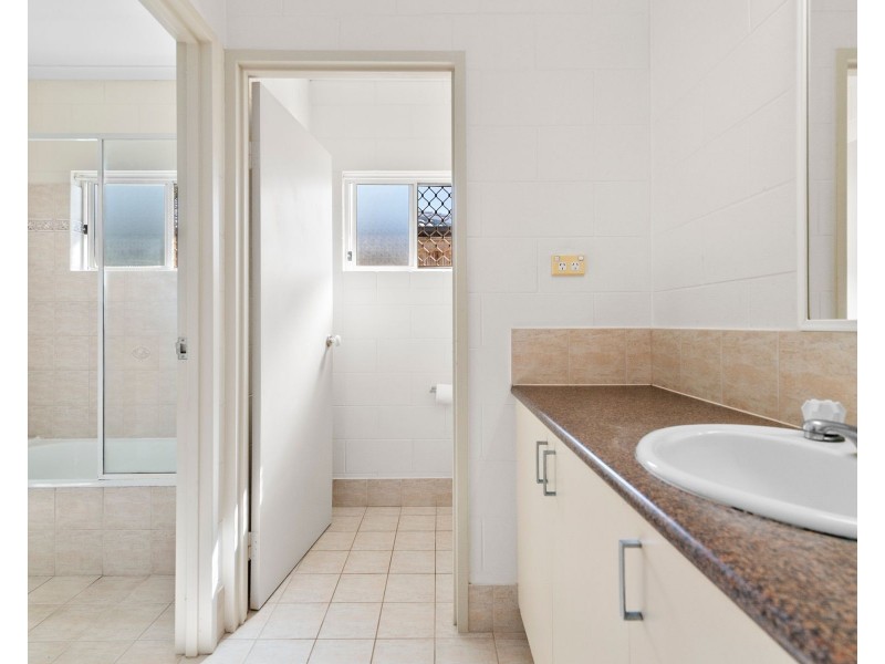 14 Meander Close, Brinsmead QLD 4870