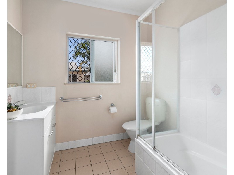 7/2 Grantala Street, Manoora QLD 4870