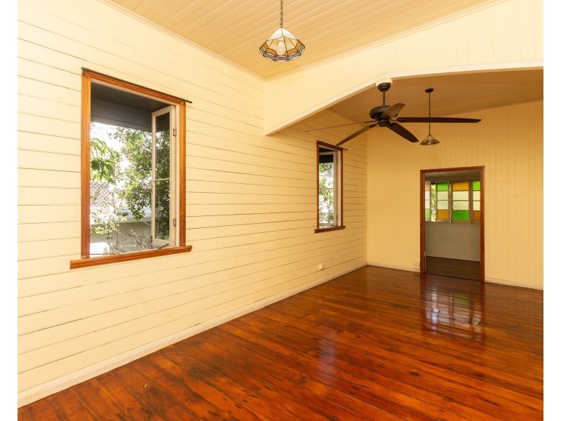 3/466 McCoombe Street, Mooroobool QLD 4870