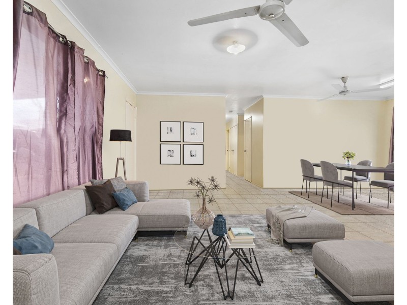 7 Rignold Street, Mooroobool QLD 4870