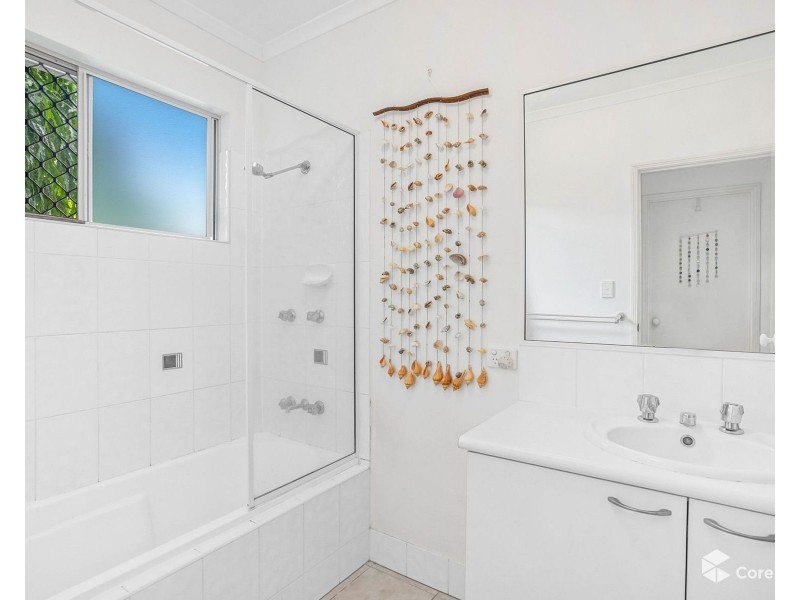 182 Timberlea Drive, Bentley Park QLD 4869