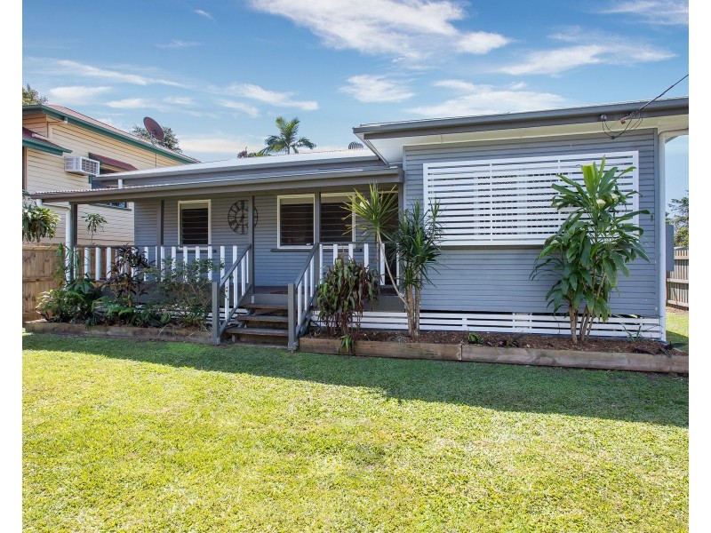 82 Reservoir Road, Manoora QLD 4870