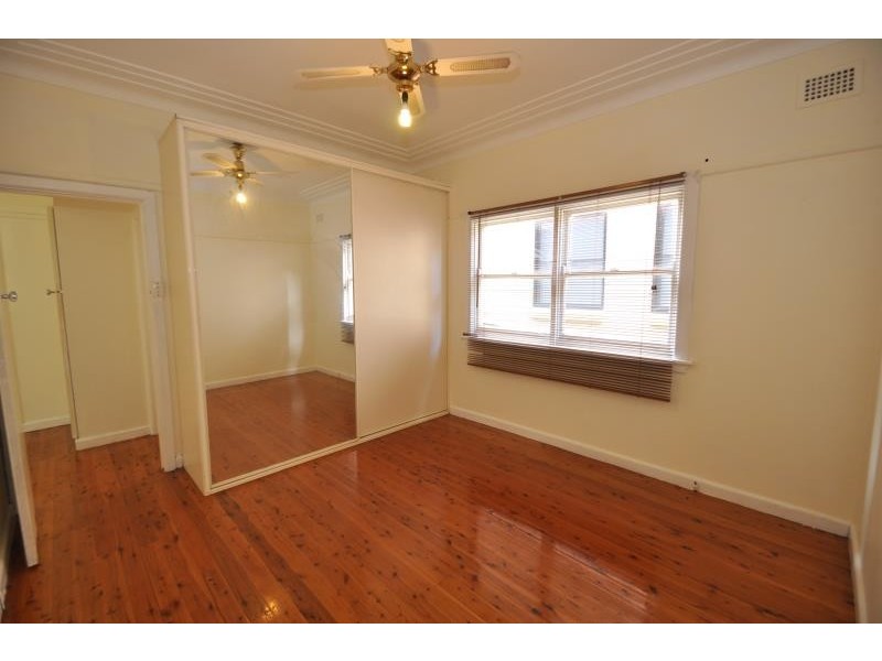 54 Walsh Ave, Croydon Park NSW 2133