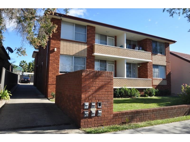 2/10 Oxford Street, Belmore NSW 2192