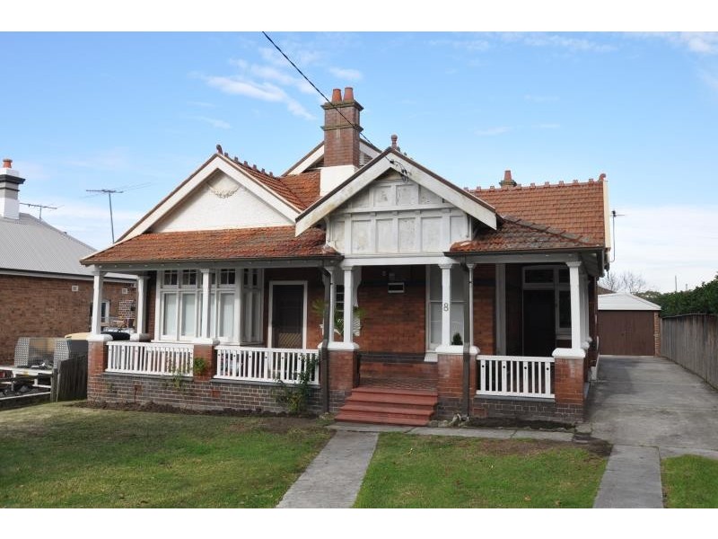 8a Clifton Ave, Burwood NSW 2134