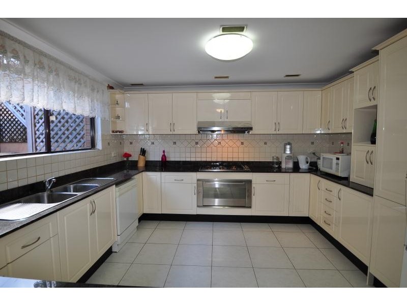 2 Kendall Street, Cabarita NSW 2137