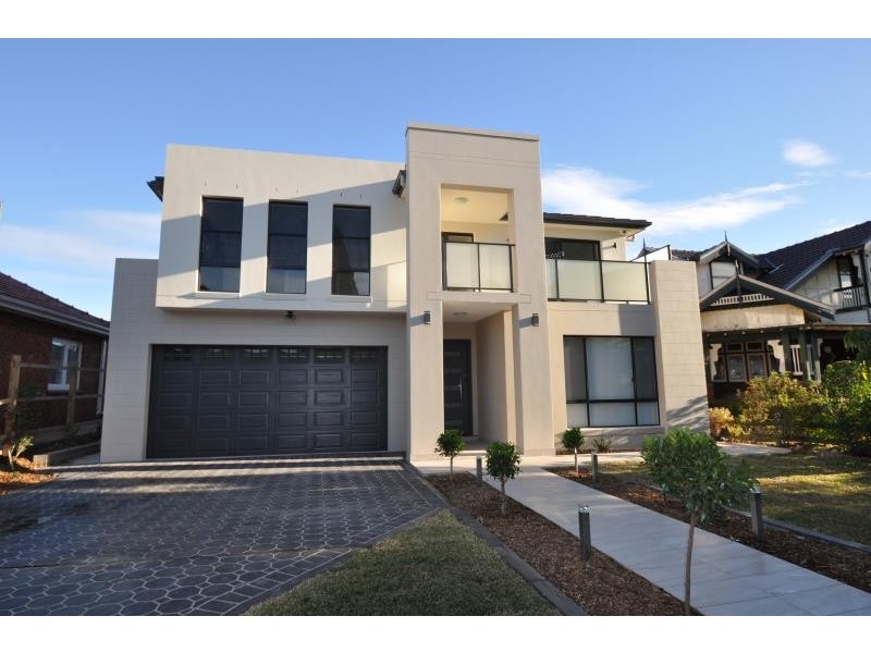 4 Wakeford Rd, Strathfield NSW 2135