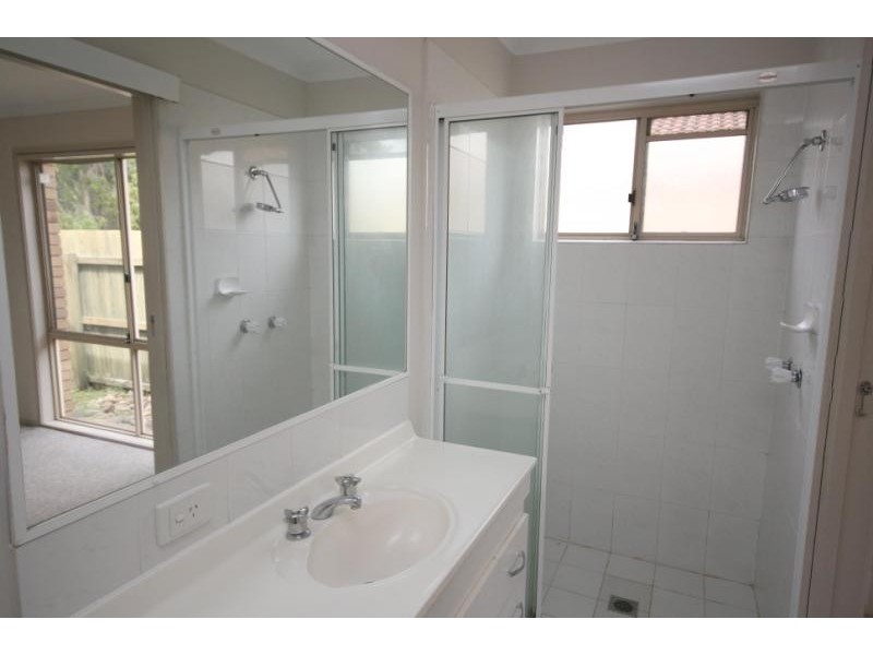 101 Riveroaks Drive, Helensvale QLD 4212