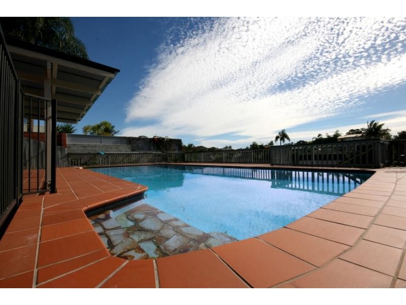 Broadbeach Waters QLD 4218