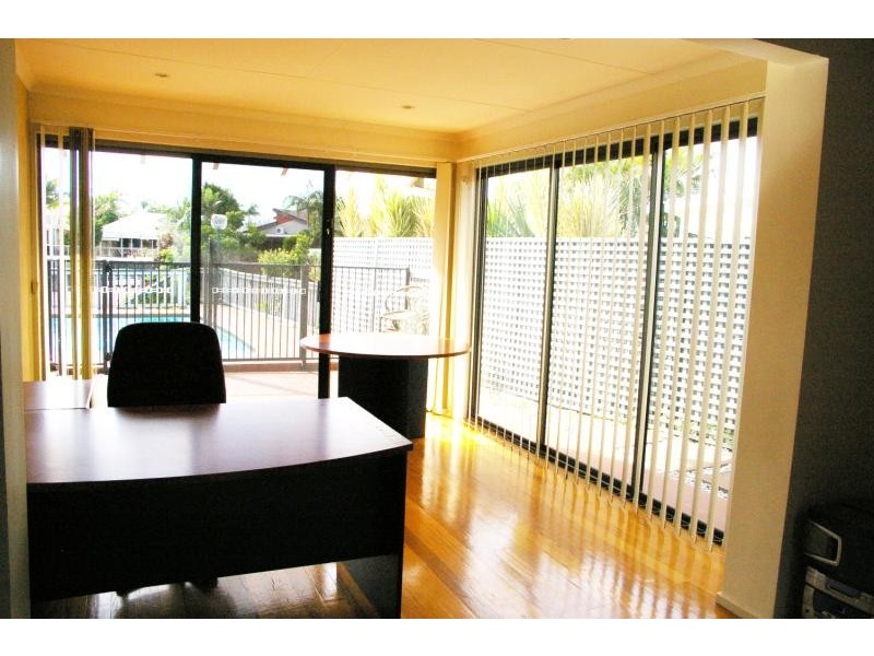 Broadbeach Waters QLD 4218