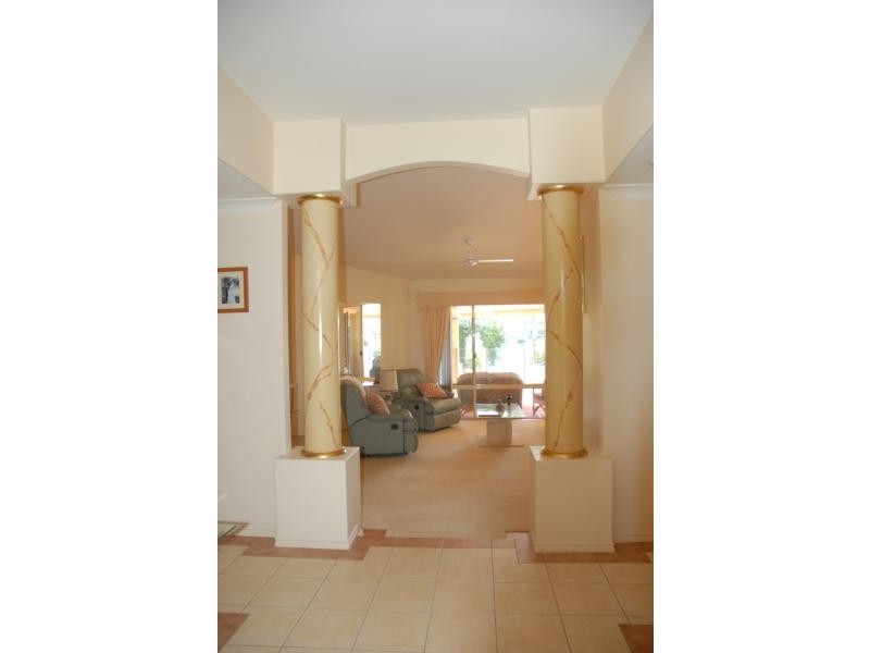 30 Parkwater Tce, Monterey Keys QLD 4212