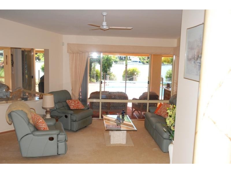 30 Parkwater Tce, Monterey Keys QLD 4212