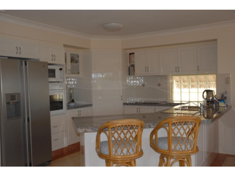 30 Parkwater Tce, Monterey Keys QLD 4212