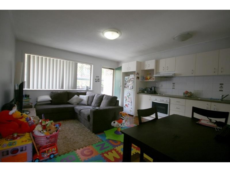 40 Brighton Street, Biggera Waters QLD 4216