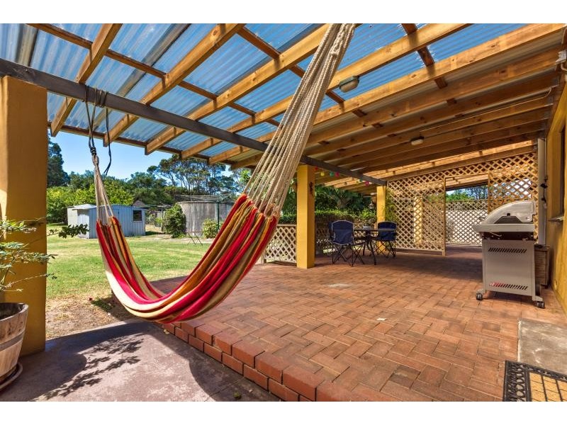 14 Grove Street West, Little Grove WA 6330