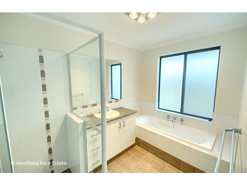8 Berliner Street, Bayonet Head WA 6330