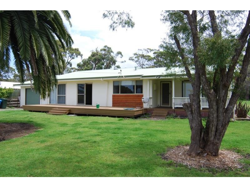 111 The Esplanade, Lower King WA 6330