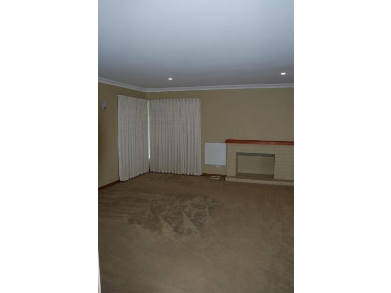 111 The Esplanade, Lower King WA 6330