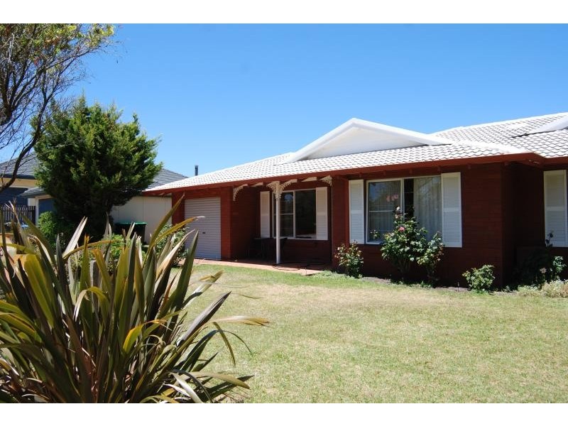 3/11 Wollaston Road, Middleton Beach WA 6330