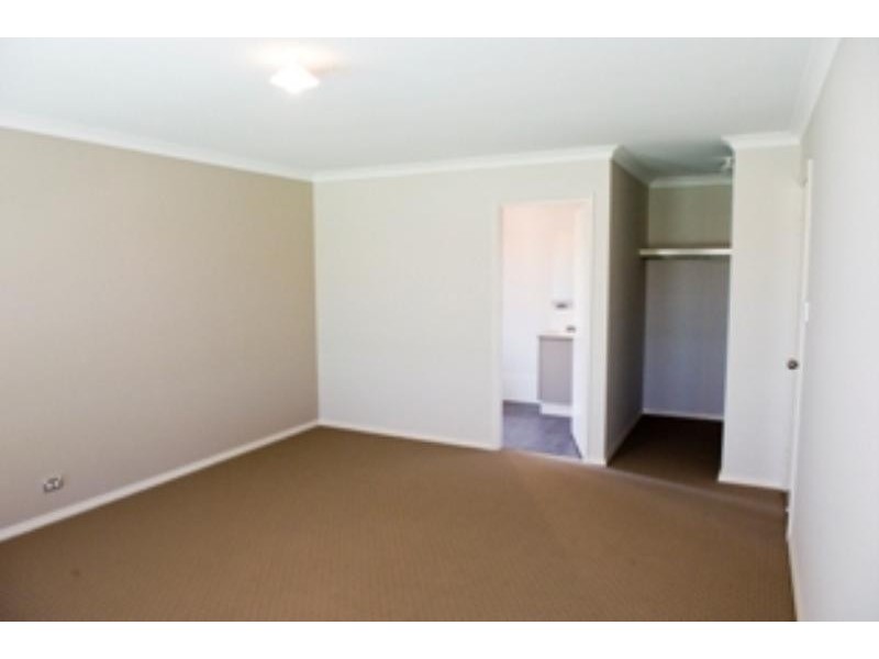 12 Grevillea Way, Yakamia WA 6330