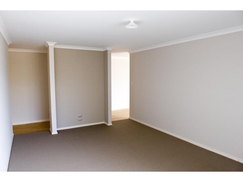 12 Grevillea Way, Yakamia WA 6330