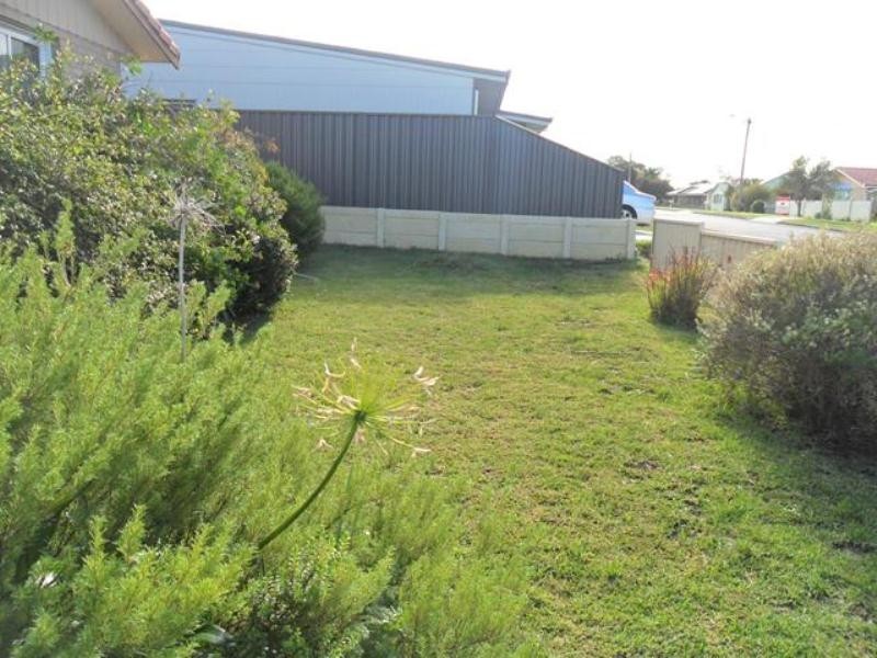 16 Leslie Street, Yakamia WA 6330