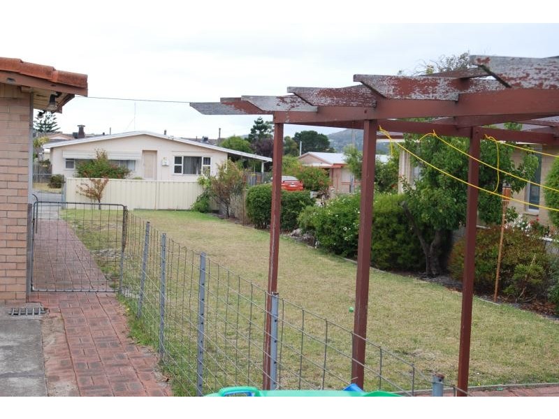 16 Leslie Street, Yakamia WA 6330