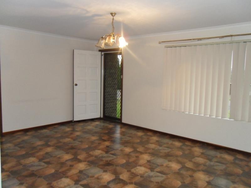 16 Sherwood Drive, Mckail WA 6330