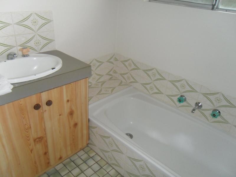 16 Sherwood Drive, Mckail WA 6330