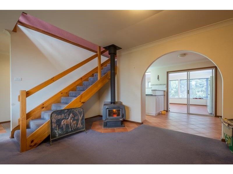 178 Bay View Drive, Little Grove WA 6330