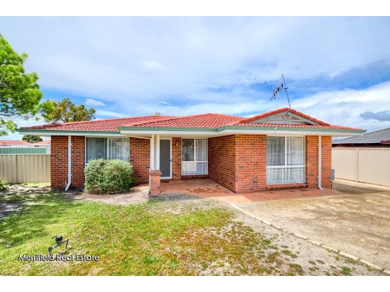 18 Granada Crescent, Orana WA 6330