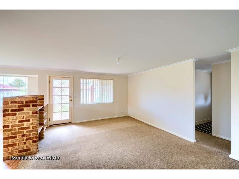 18 Granada Crescent, Orana WA 6330