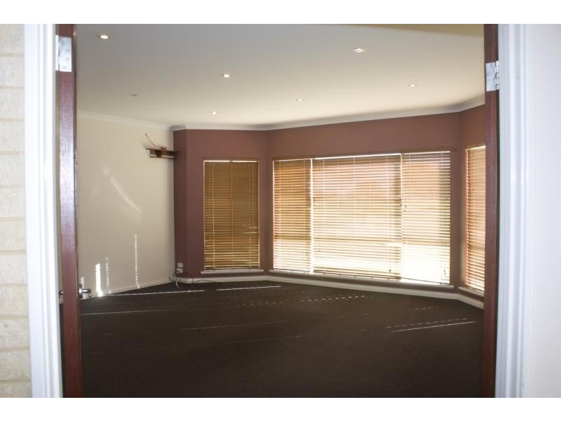 18 Harvey Road, Warrenup WA 6330