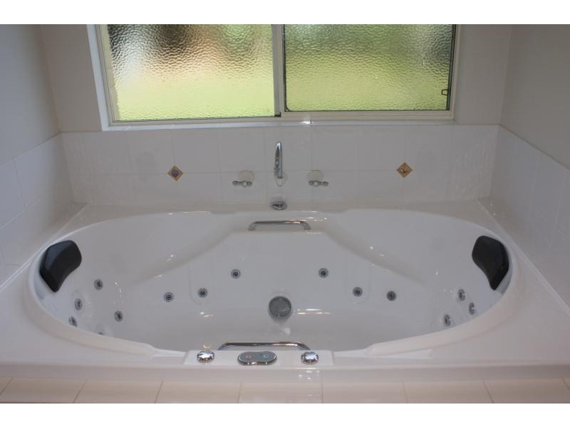 18 Harvey Road, Warrenup WA 6330