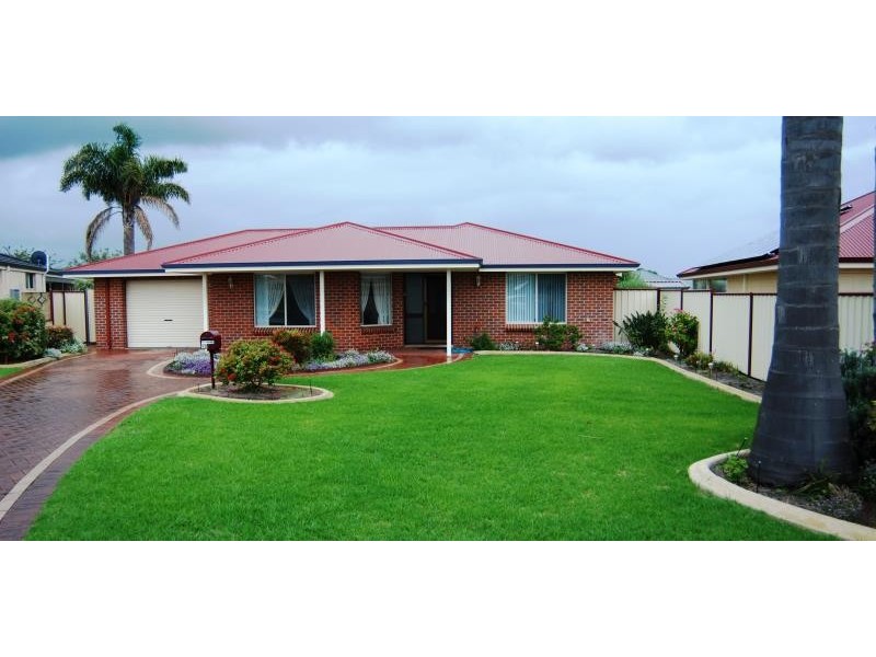 12 Vernon Lane, Mckail WA 6330