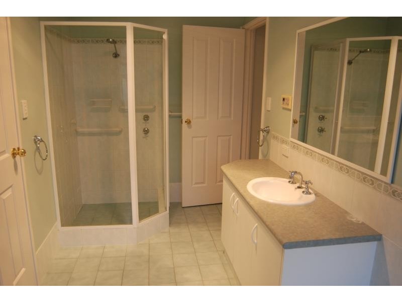 12 Vernon Lane, Mckail WA 6330